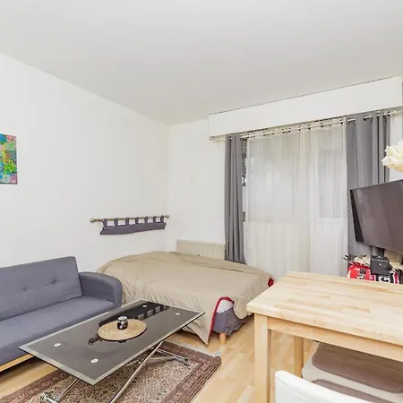 Bright Studio 25 M For 4 In The Heart Of Paris *