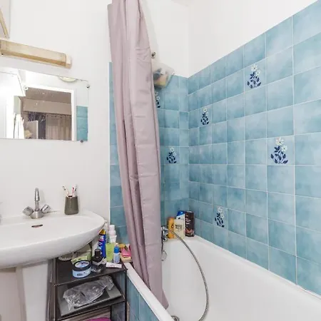 Appartement Bright Studio 25 M For 4 In The Heart Of Paris *